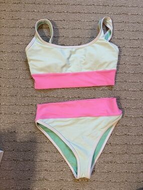 Lain Snow Colorblock Pastel Two-Piece Bikini Set - Mint & Hot Pink